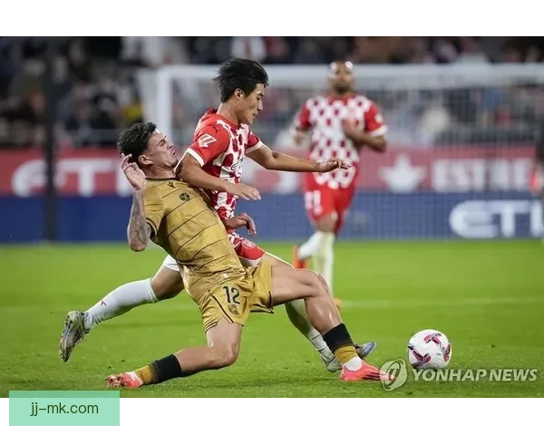 孙兴慜热刺对阵西汉姆比赛中脚踝受伤情况引关注