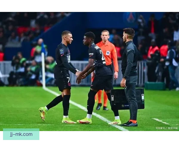 巴黎圣日耳曼因战绩出色决定向全体员工发放丰厚奖金